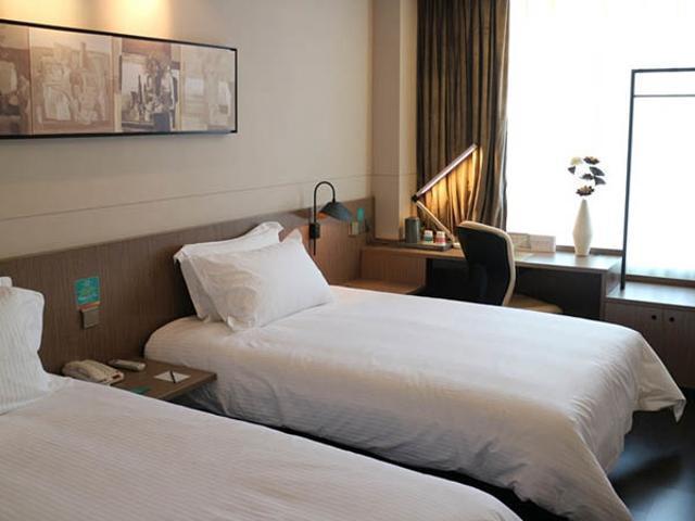 Jinjiang Inn Select Xining West Wusi Road New Hualian Square ภายนอก รูปภาพ